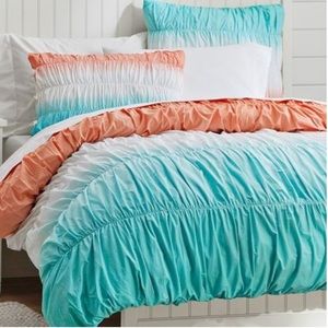 Pottery barn teen surf  duvet cover and shams